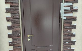 металлическая дверь на дачу с отделкой МДФ винорит